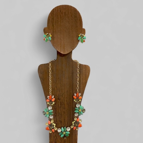 Stella & Dot Retired Teal Coral & Crystal Elodie Statement Necklace set - Picture 3 of 10